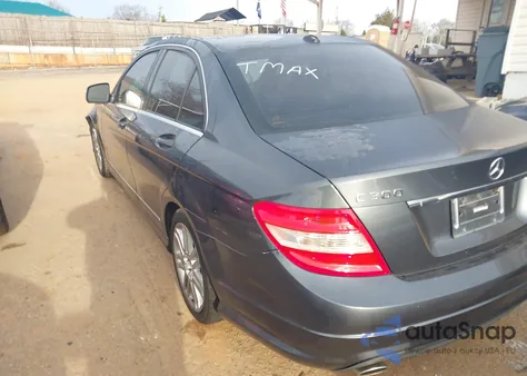 2009 Mercedes-Benz C 300 Luxury/Sport from USA, damaged, VIN WDDGF54X99R072914